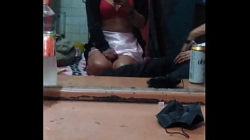 Quien será esta chica sexy