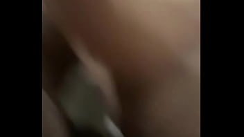 Cachorra e putinha gosta de uma rola bem dura latejando na sua ppka