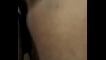 Cachorra e putinha gosta de uma rola bem dura latejando na sua ppka