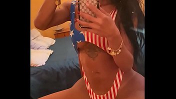 Luciana Foxx Très Très Belle Transexuel Brésilienne Avec Belle Corp thumbnail