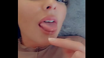 Tu veux y mettre ta queue