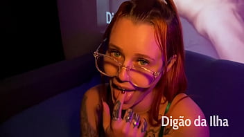 Boquete gostoso provocações e uma ruiva pingando de tesão dracarys sg digão da ilha