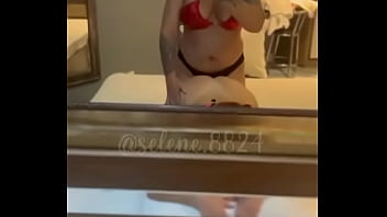 Realizei minha fantasia com minha amiga dominando ela