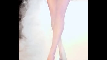 Kit summers part 1 of 3 phat red dress causing glitches in the matrix