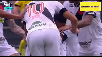 Pauzudo gozando em bahiana ate ela gemer e falar pra ele arrombar ela todinha