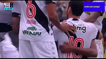 Pauzudo gozando em bahiana ate ela gemer e falar pra ele arrombar ela todinha