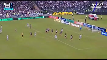 Pauzudo gozando em bahiana ate ela gemer e falar pra ele arrombar ela todinha