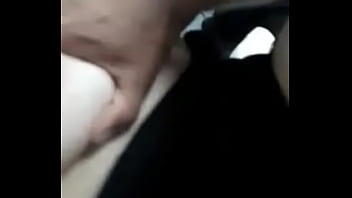 Interracial entre jovem e mulher madura baixa