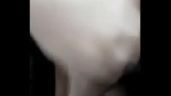 Interracial entre jovem e mulher madura baixa