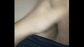 Homem branquinho do rj com a pica rosa cabeçuda da zona norte