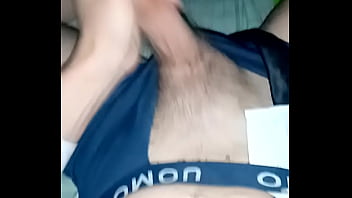 Masturbándome Con Mi Ropa Interior Rota thumbnail