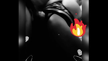 Esta colita quiré una pija