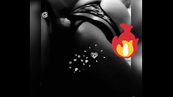 Esta colita quiré una pija