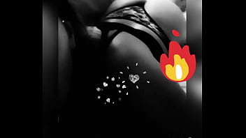 Esta colita quiré una pija