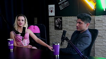 Trabalhava como bombeiro o primo assinou seu conteúdo fez dp com brinquedos e o pau enorme adryh prcybylovicz e alex hanndrykxi sheer red