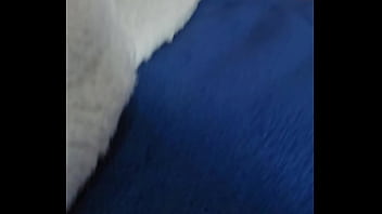 Provando calcinhas de lycra e batendo siririca pro fã