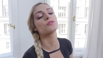 Happy valentine day from the set of letsdoeit with mialinz oficial herlimitxxx1 #xxx #valentinaday #svalentine #hardcore