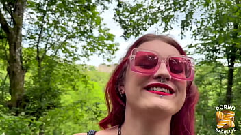 Trixy rouquine sulfureuse toujours en manque de bites