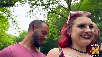 Trixy rouquine sulfureuse toujours en manque de bites