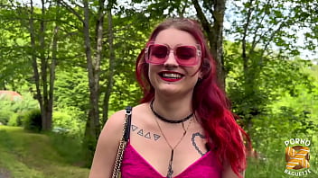 Trixy rouquine sulfureuse toujours en manque de bites