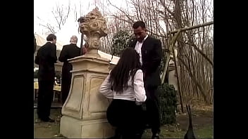 A nice blowjob at the wedding among the guests