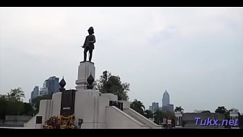 Slender nipponese babe enjoys undressing