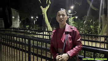 Chica desconocida recibe mi semen