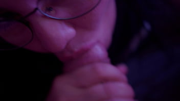 Lecherous wife gives blowjob her guy's