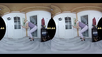 Swedish slut piss and fucks a vibrator in vr