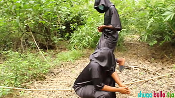 Slutty babe chowing her fucking skill to new manager