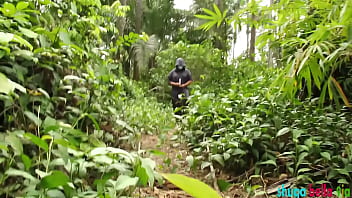 Slutty babe chowing her fucking skill to new manager