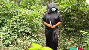 Slutty babe chowing her fucking skill to new manager