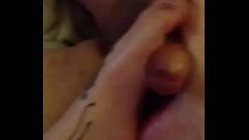 My girlfriend masturbates me with her beautiful feet