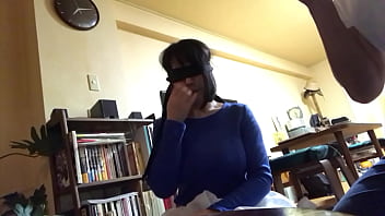 Kカップ子持ち人妻 水着撮影と騙して3p撮影 1