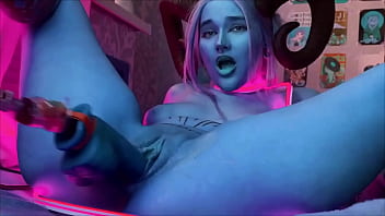 Powerful orgasms bring the cosplayer to squirt