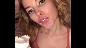 Лакомка извращенка