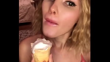 Лакомка извращенка