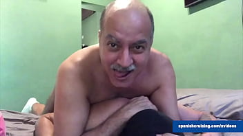 Maduro Caliente Cogiendo A Un Tipo thumbnail