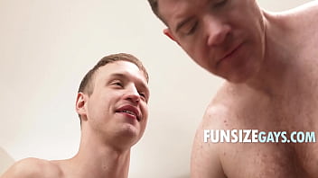 Dilf Doc Gets Acquainted With The Twinks Butt thumbnail