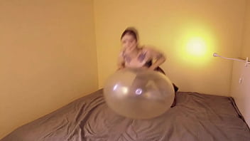 Countdown with a balloon popping always goes wrong Countdown with a balloon popping always goes wrong