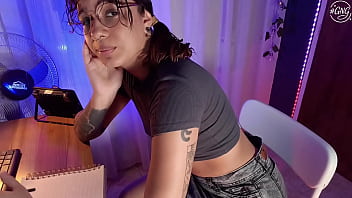 I show my tits to my stepbro