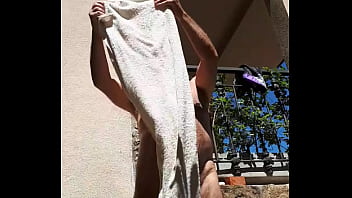 Ducha Al Aire Libre Y Mis Perlas En El Rabo Anzzosan thumbnail