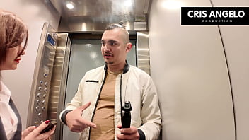 Apagon españa blackout spain bloquée dans l'ascenseur elle finit par baiser son voisin marié part 02