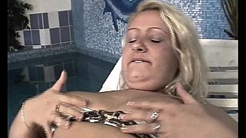 Sexy fat blonde hires pool cleaners to wash her pussy