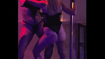 Fervendo na code com ela elenksada41437