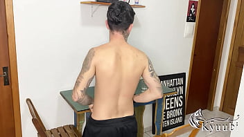 Dei pro melhor amigo do meu namorado enquanto ele trabalhava o corno não tinha tempo pra mim