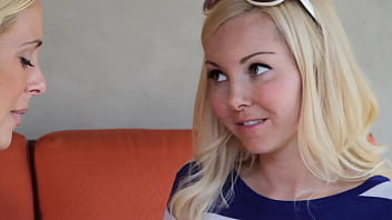 Aaliyah love eats her sugar mama cherie deville's pussy