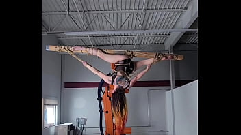 Splits bondage robots