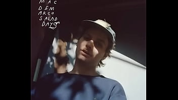 Cancion de mac de marco haci bien ramdon