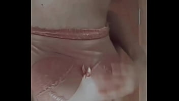 Safadinha se exibindo para o ficante